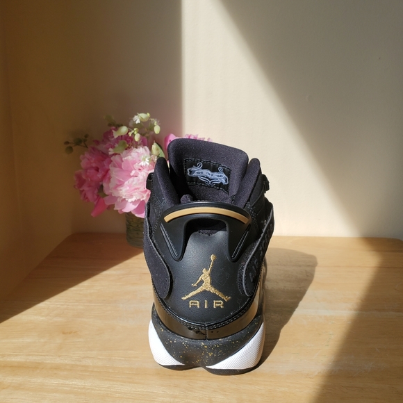 Air Jordan 6 Rings 'Black Metallic Gold' - Picture 5 of 16